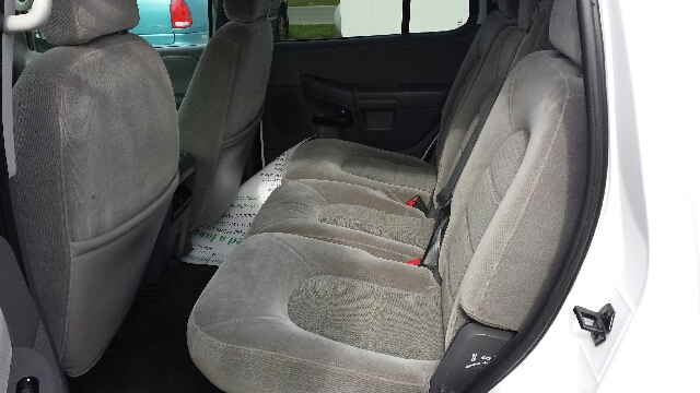 Ford Explorer 2005 photo 5
