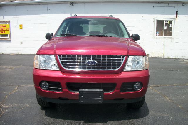 Ford Explorer 2005 photo 2