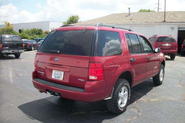 Ford Explorer 2005 photo 3