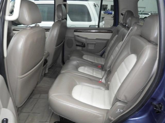 Ford Explorer 2005 photo 4