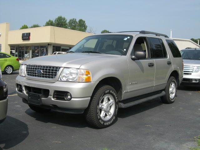 Ford Explorer 2005 photo 4