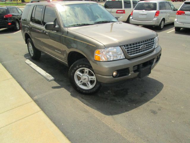 Ford Explorer 2005 photo 4