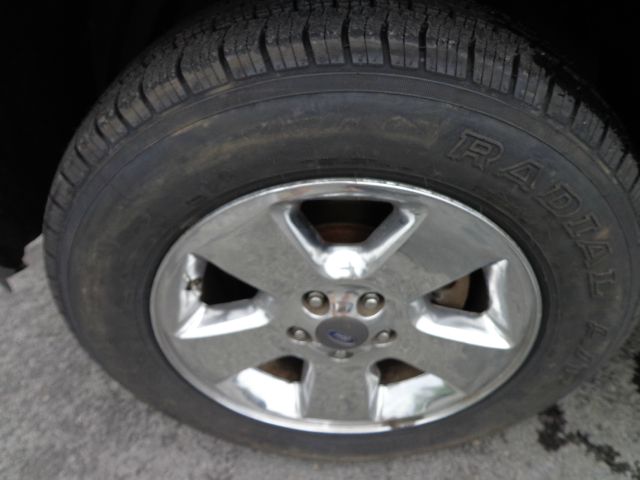 Ford Explorer 2005 photo 1