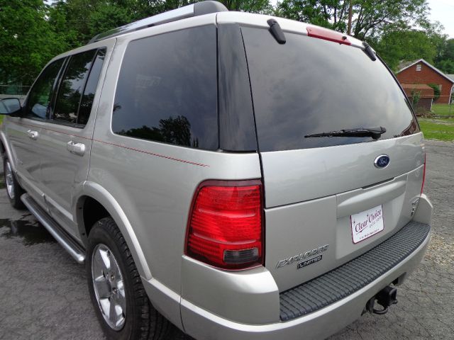 Ford Explorer 2005 photo 14