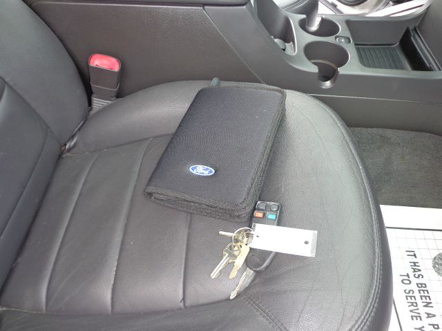 Ford Explorer 2005 photo 15