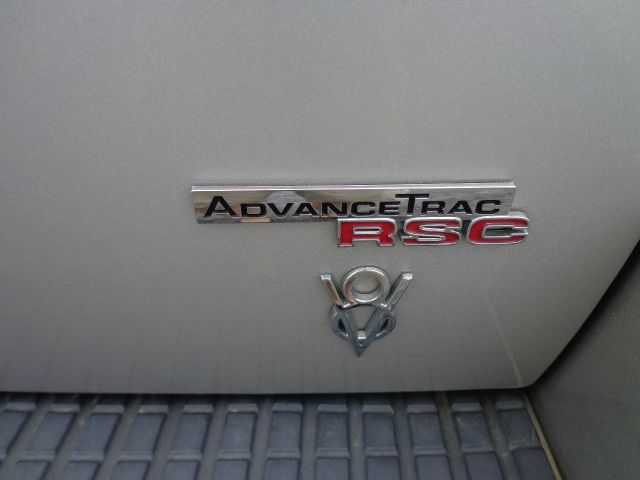 Ford Explorer 2005 photo 21