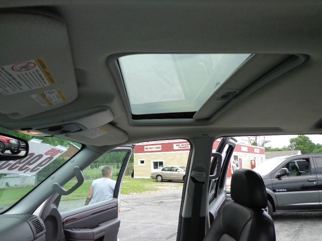 Ford Explorer 2005 photo 22