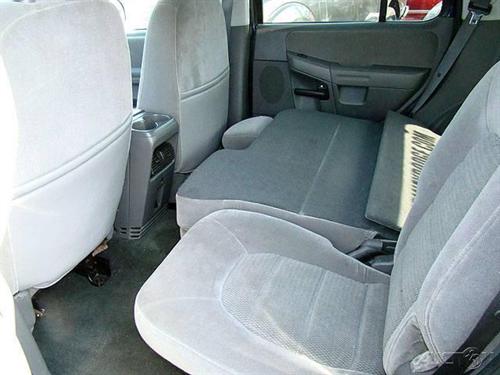 Ford Explorer 2005 photo 5