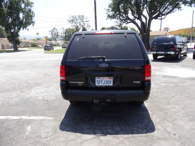 Ford Explorer 2005 photo 1