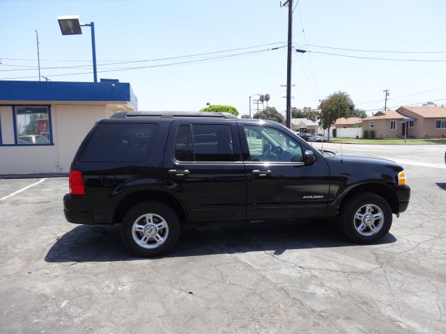 Ford Explorer 2005 photo 2