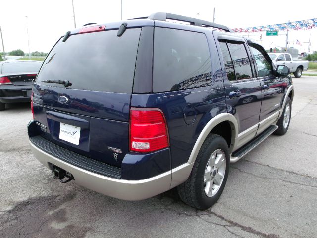 Ford Explorer 2005 photo 1