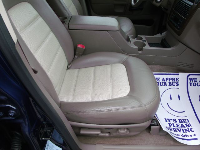 Ford Explorer 2005 photo 12