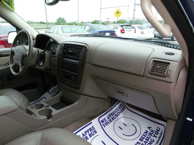 Ford Explorer 2005 photo 8