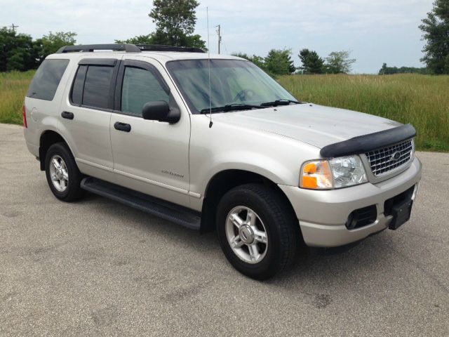 Ford Explorer 2005 photo 3