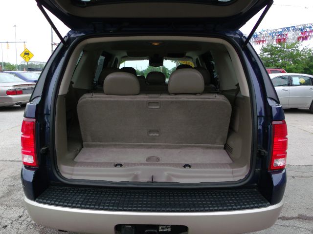 Ford Explorer 2005 photo 8