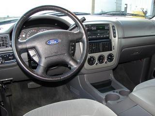 Ford Explorer 2005 photo 1