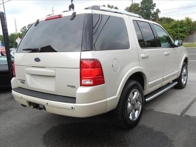 Ford Explorer Unknown SUV