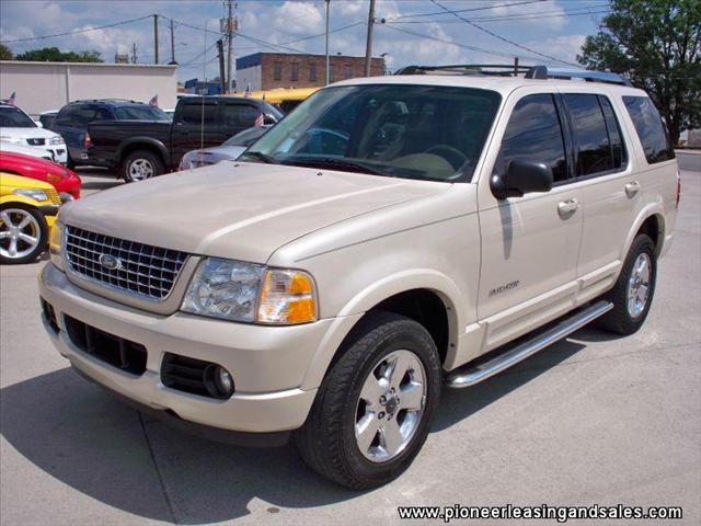 Ford Explorer 2005 photo 2