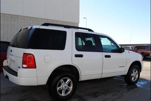 Ford Explorer 2005 photo 3
