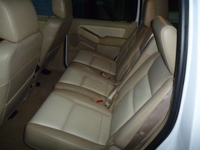 Ford Explorer 2006 photo 2