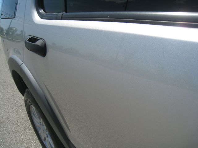 Ford Explorer 2006 photo 16