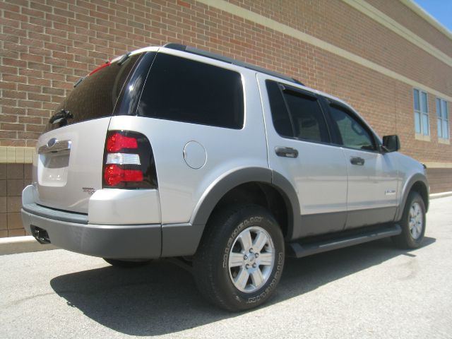 Ford Explorer 2006 photo 21