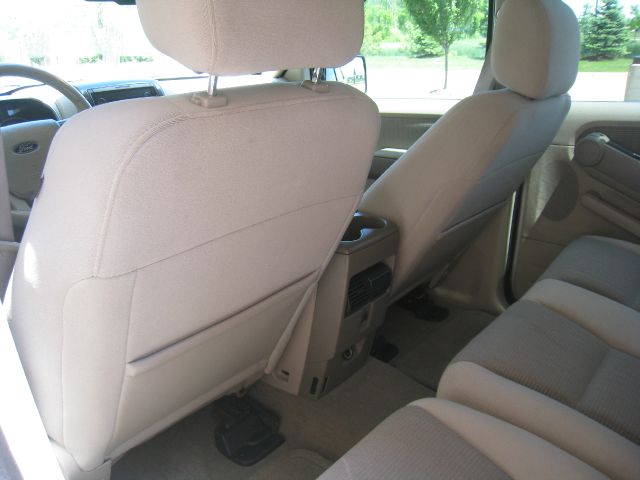 Ford Explorer 2006 photo 25