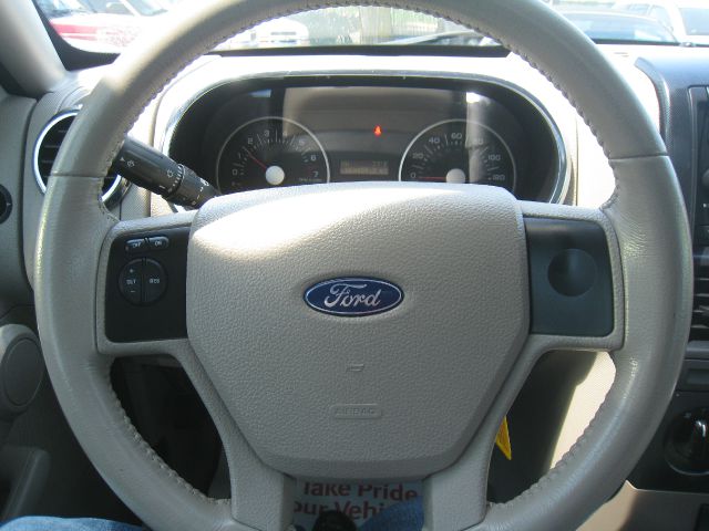 Ford Explorer 2006 photo 32