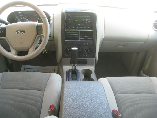 Ford Explorer 2006 photo 39