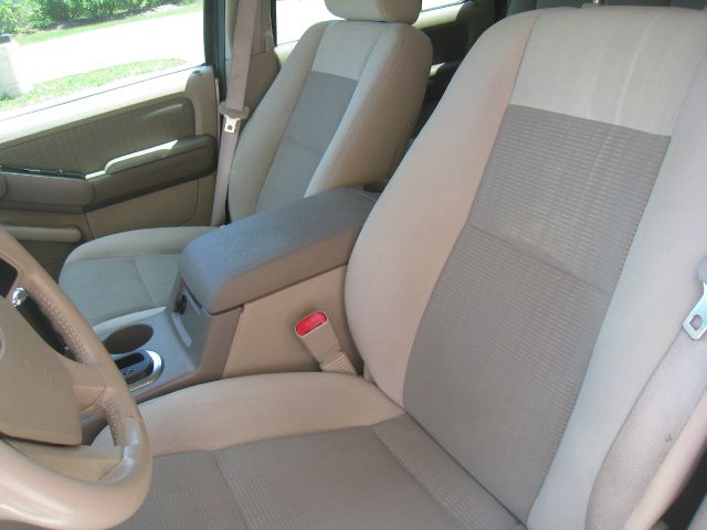 Ford Explorer 2006 photo 48