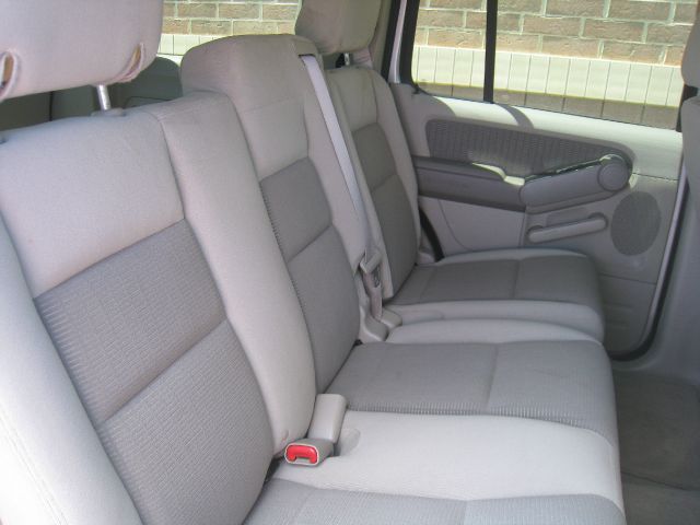 Ford Explorer 2006 photo 5