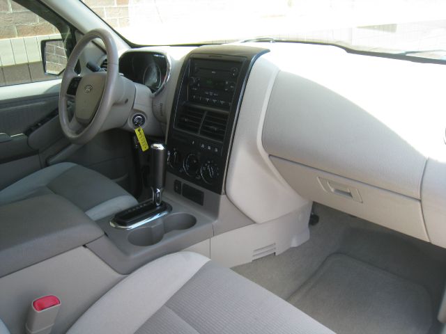Ford Explorer 2006 photo 50