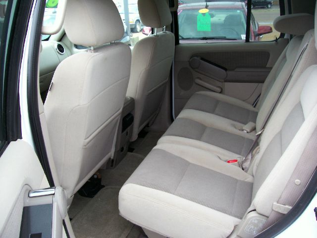 Ford Explorer 2006 photo 3