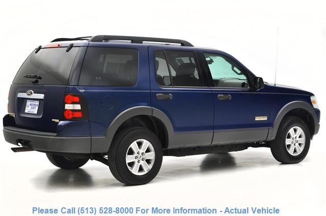 Ford Explorer 2006 photo 2