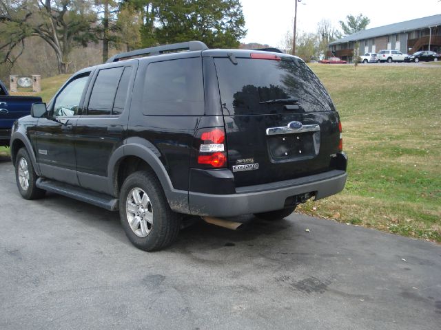 Ford Explorer GXL SUV