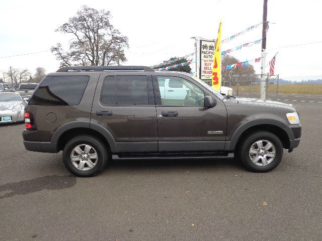 Ford Explorer 2006 photo 1