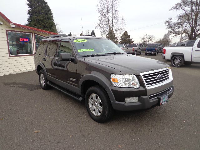 Ford Explorer 2006 photo 2