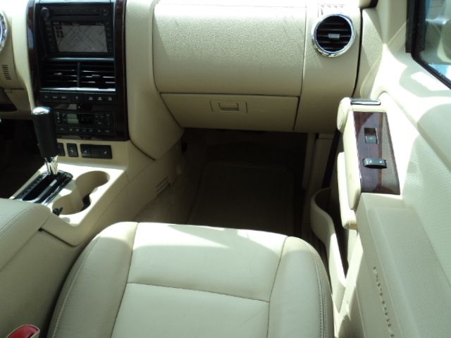 Ford Explorer 2006 photo 1