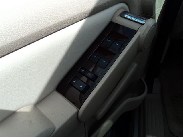 Ford Explorer 2006 photo 12