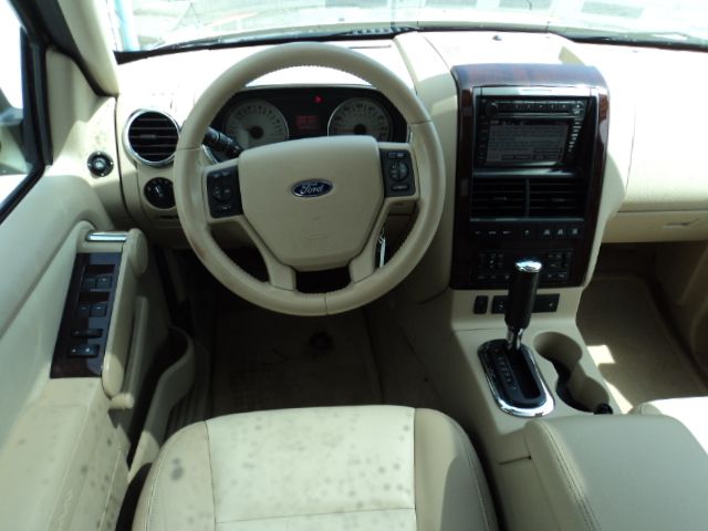 Ford Explorer 2006 photo 23