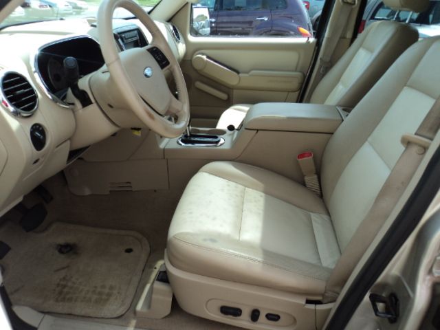 Ford Explorer 2006 photo 24