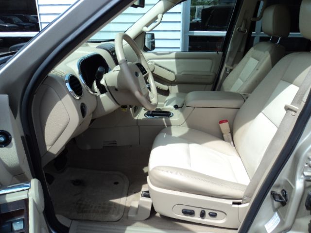 Ford Explorer 2006 photo 8