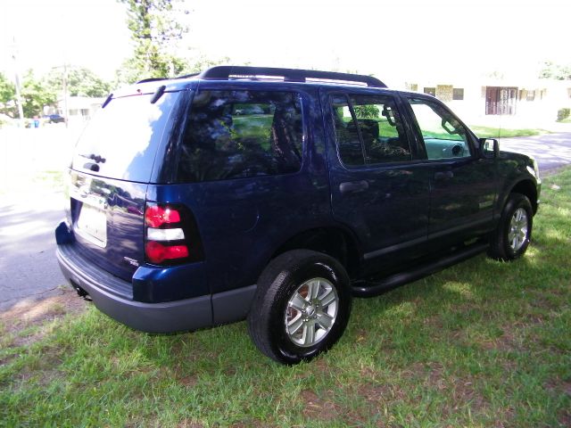 Ford Explorer 2006 photo 1