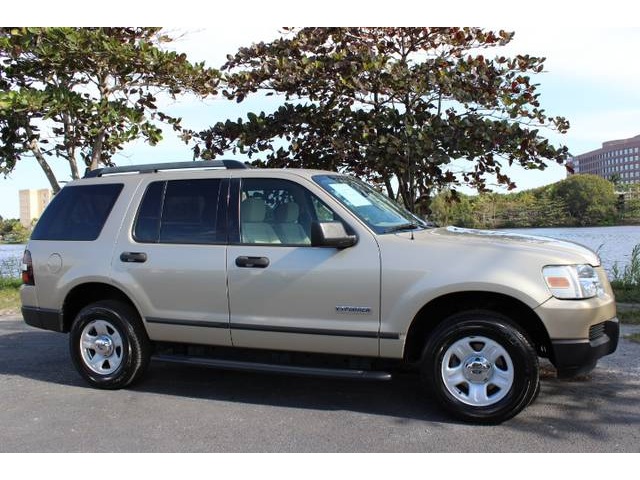 Ford Explorer 2006 photo 5