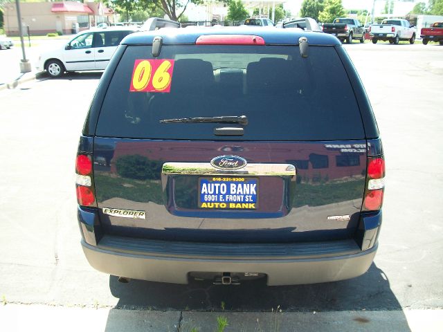 Ford Explorer 2006 photo 12