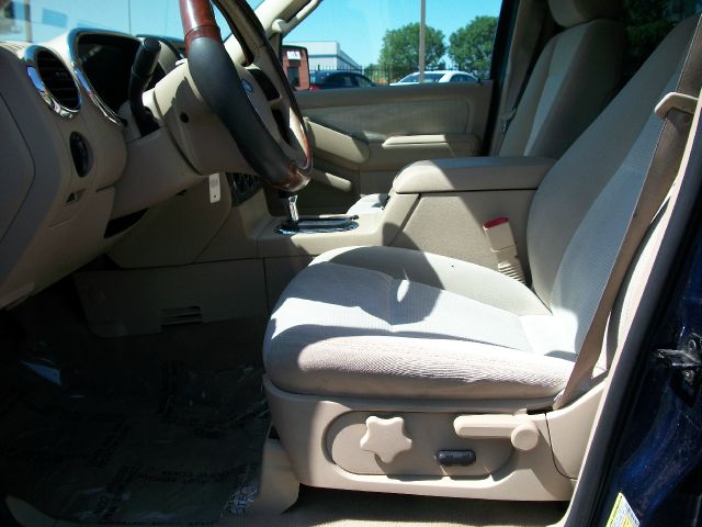 Ford Explorer 2006 photo 15