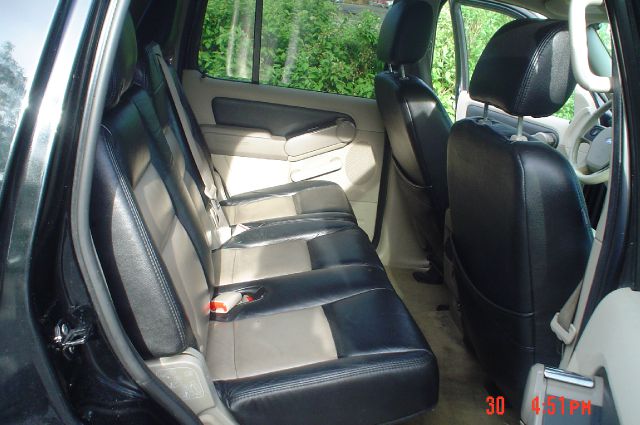 Ford Explorer LT EXT 15 SUV