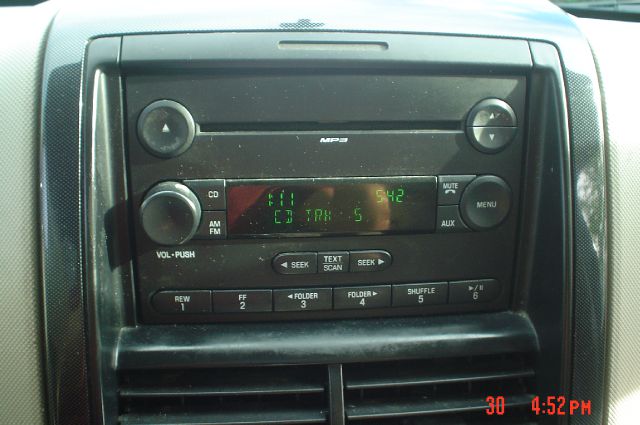 Ford Explorer 2006 photo 12