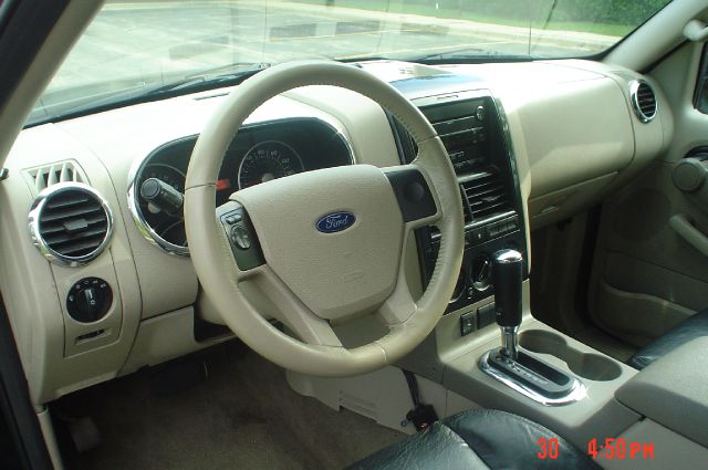 Ford Explorer 2006 photo 15