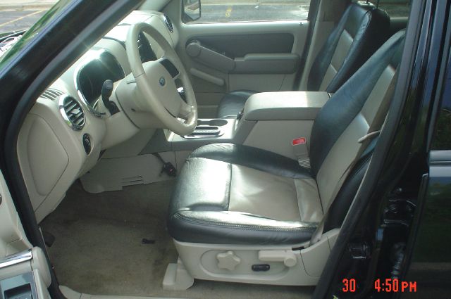 Ford Explorer 2006 photo 16